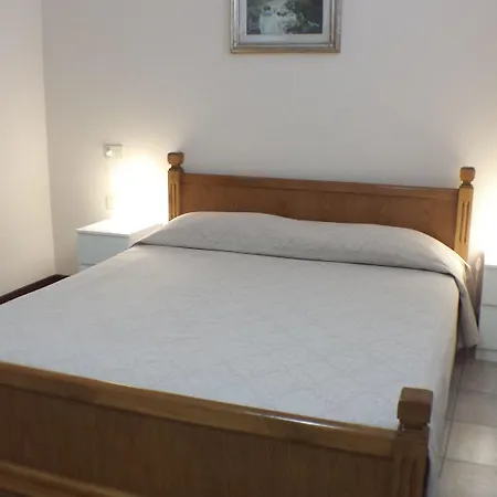 Hotel 2000