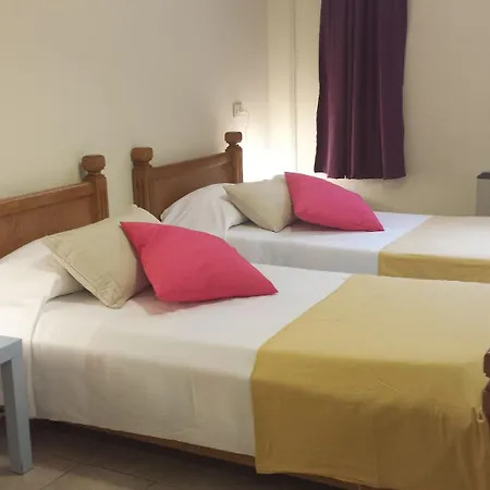Hotel 2000