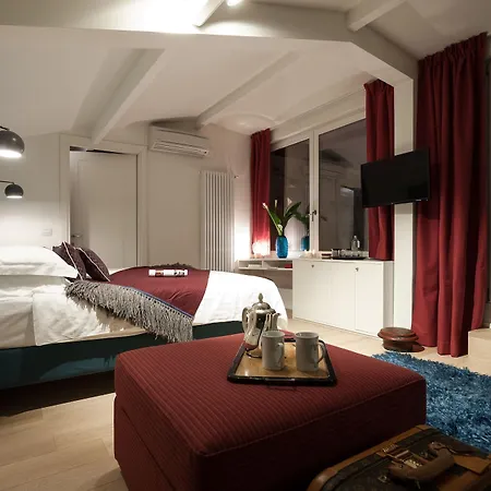 Lorena Bed & Breakfast 3*