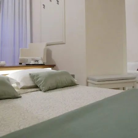 Renaissance Hotell 3*