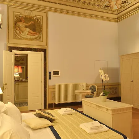 Palazzo Guicciardini 3*