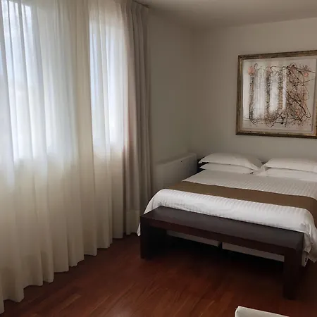 Eden Rock Aparthotel 4*