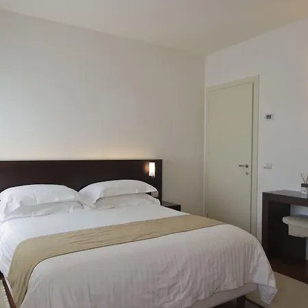 Aparthotel Eden Rock
