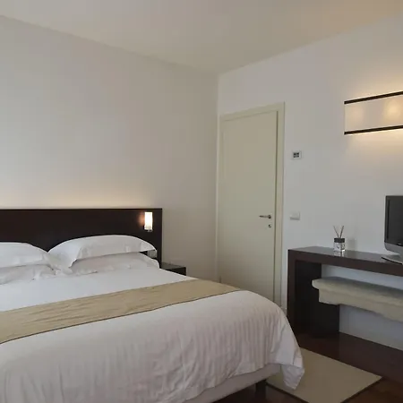 Aparthotel Eden Rock