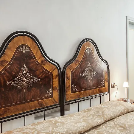 Bed & Breakfast Casa Rovai 3*