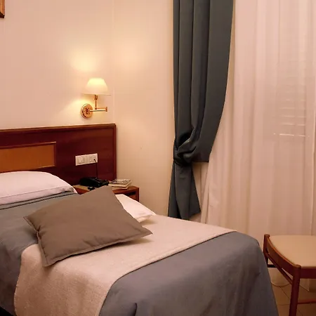 Hotel Bonifacio 3*