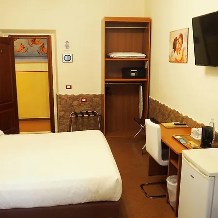 Ester Hotel