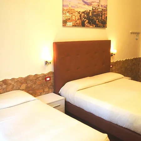 Ester Hotel 3*