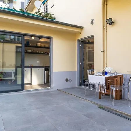 Apartment Pianista's House