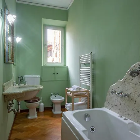 Ponte Vecchio 3 Bedroom *