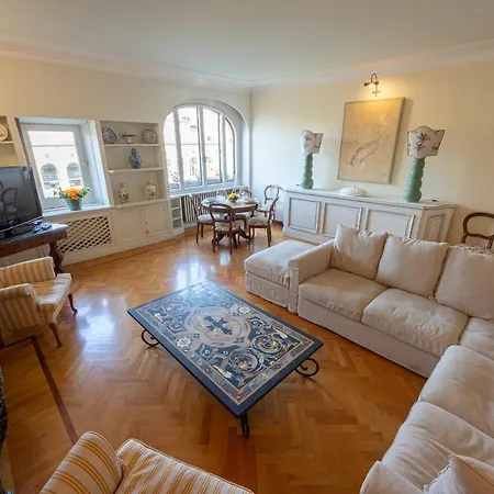 Appartamento Ponte Vecchio 3 Bedroom