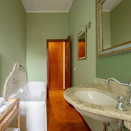 Apartment Ponte Vecchio Luxury Ii Florence