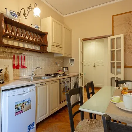 Appartamento Ponte Vecchio 3 Bedroom Firenze