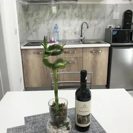 Elegante E Spazioso Bilocale In Zona Certosa Apartment Florenz