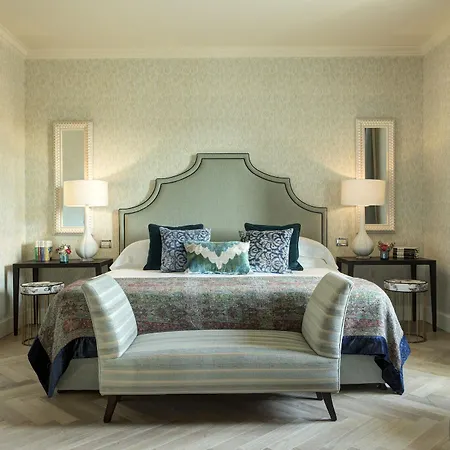 Rocco Savoy Hotel