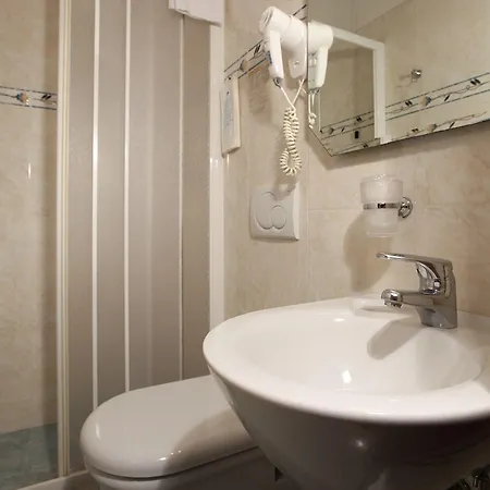 Bologna Hotel 2*