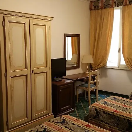 Hotel De Lanzi