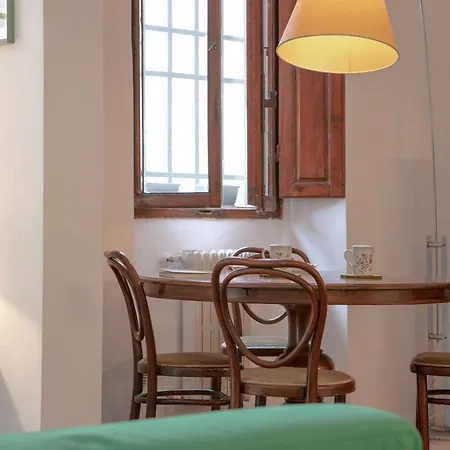 Appartamento Roommo Viuzzo Delle Canne Firenze
