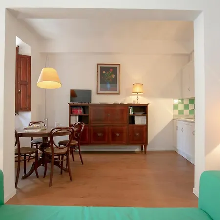 Roommo Viuzzo Delle Canne Appartamento Firenze