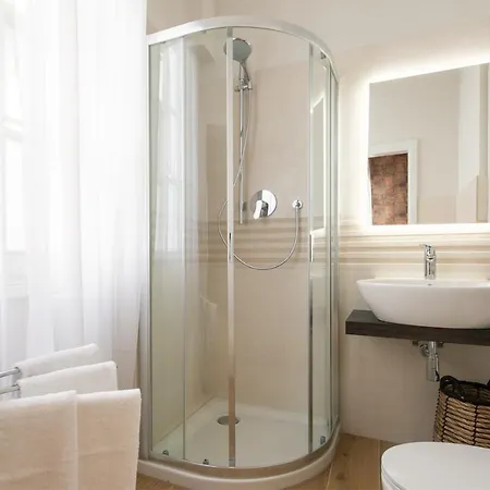 Il Giaggiolo Apartment *