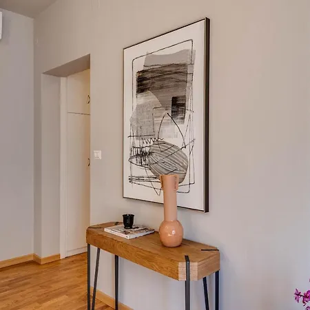 - Santo Stefano's Mirror Apartment Florence
