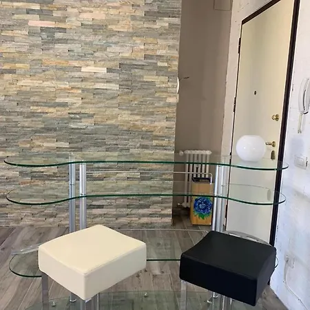 Mara's In Apartamento