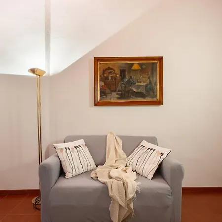Pitti - Flo Apartment *