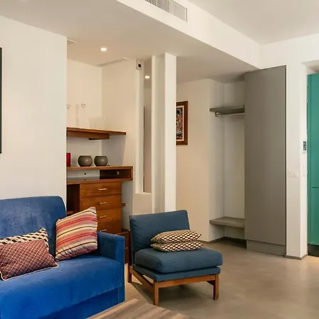 Roommo Viale Dei Mille Apartment Florence
