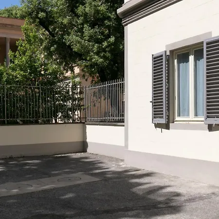 Roommo Viale Dei Mille Apartment *