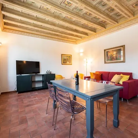 Apartment Santa Croce Palace By Mmega Florence