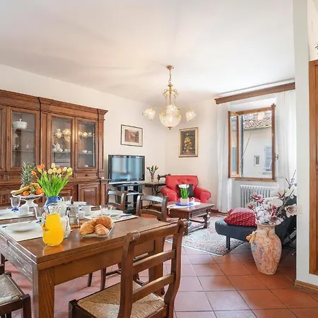 Porta San Frediano Apartment Florence