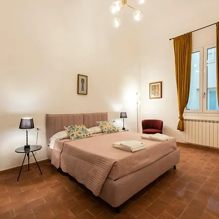 Santa Croce Palace By Mmega Apartment Florence