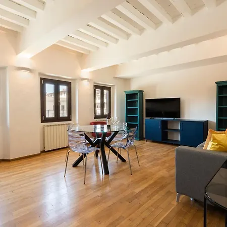 Santa Croce Palace By Mmega Apartamento *