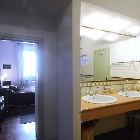 Ognissanti 33 Apartment *