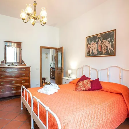 Porta San Frediano Apartment Florence