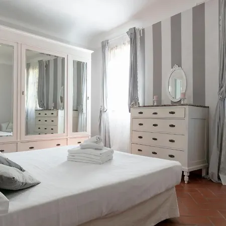 Apartment Roommo Maison Porcellana