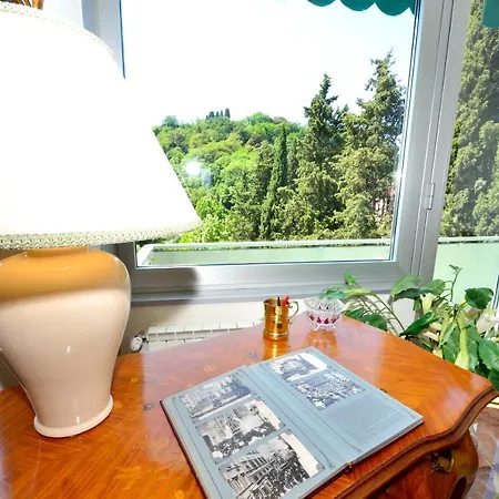Roommo Monte Oliveto Florence
