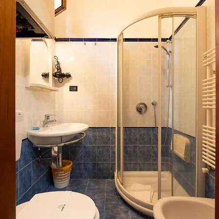 Zannoni 4 Apartment