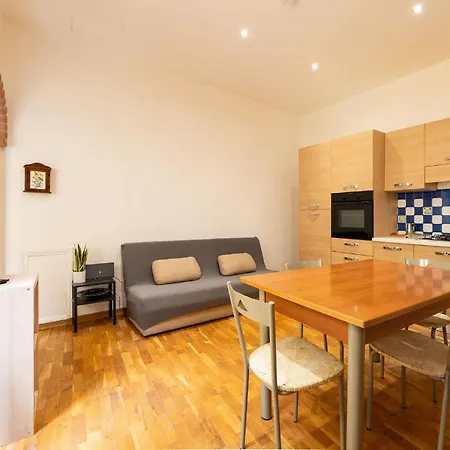 Apartment Zannoni 4 *