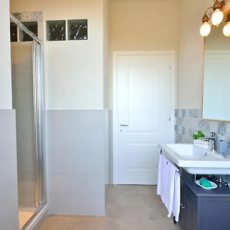 Roommo Monte Oliveto Apartment *