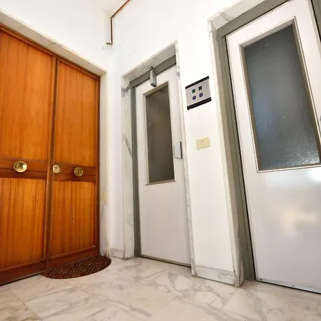 Roommo Monte Oliveto Apartment