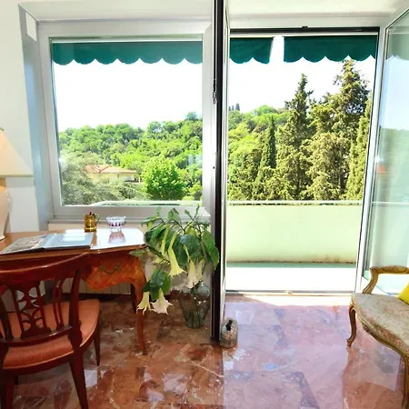 Roommo Monte Oliveto Florence