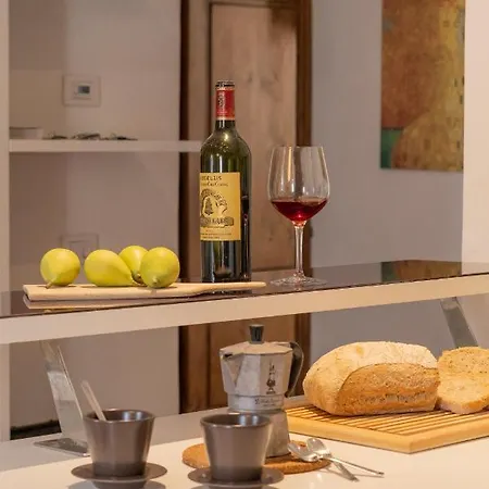 A Design Lover Flat In * Florence