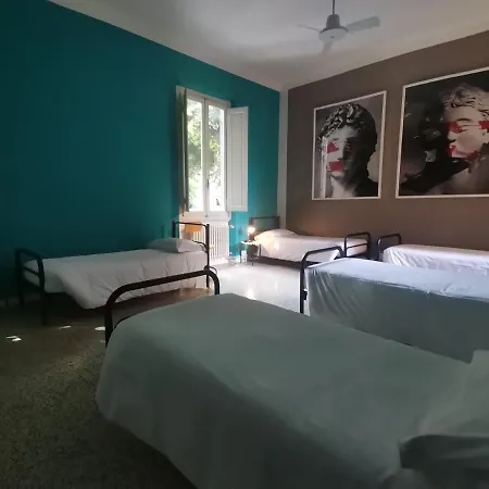 Tasso Hostel *