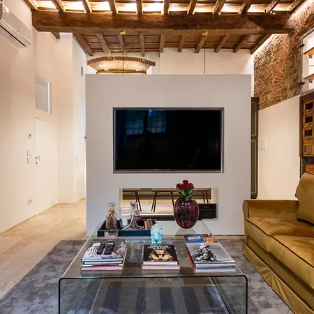 La Bottega Del Ferro By Mmega Apartment *