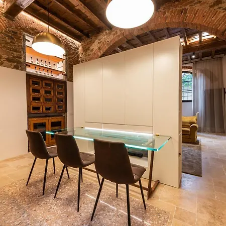 Apartment La Bottega Del Ferro By Mmega