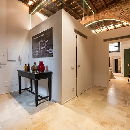 Apartment La Bottega Del Ferro By Mmega