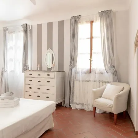 Apartment Roommo Maison Porcellana Florence