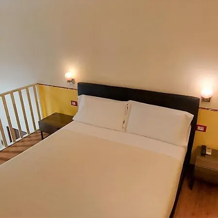 Hotel Ester