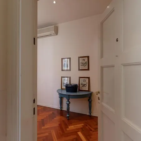 Apartment Seta Spacious Next To The Duomo Florence